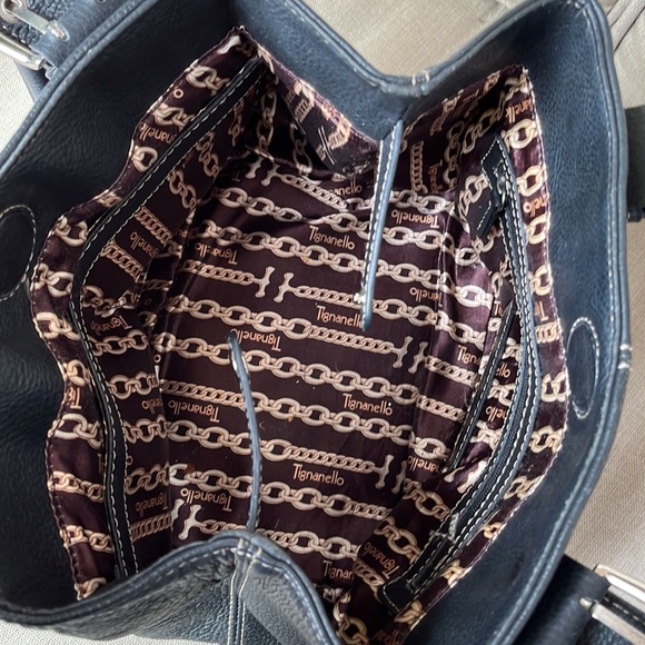 ποΈHost PickποΈ Tignanello Black Tote - Picture 6 of 15